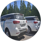 교통약자이동지원센터 운행 차량 모습 - 하얀색 승합차